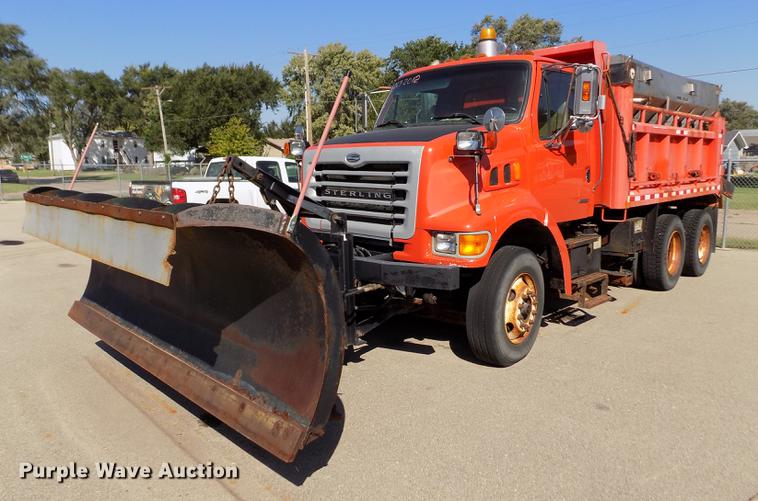 image for item DB4750 2003 Sterling LT7501 dump truck