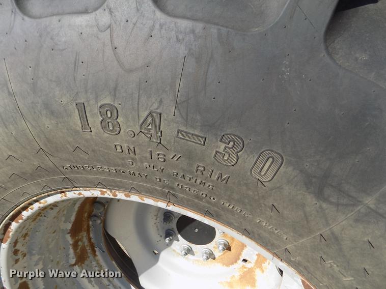 image for item DB4751 2004 Case MXU-100 tractor