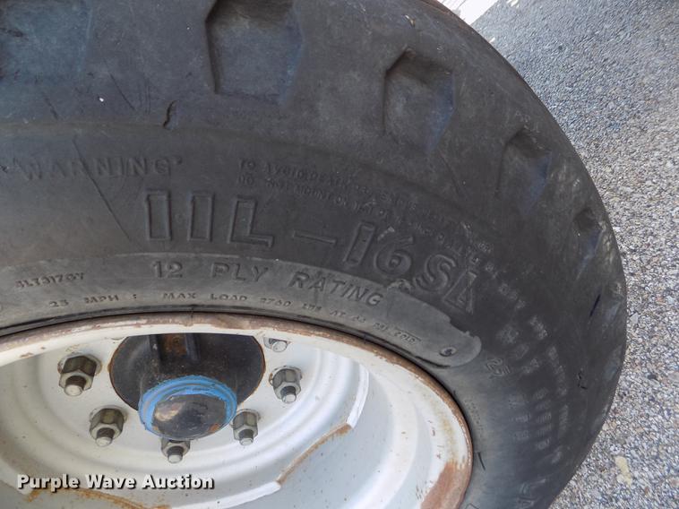 image for item DB4751 2004 Case MXU-100 tractor