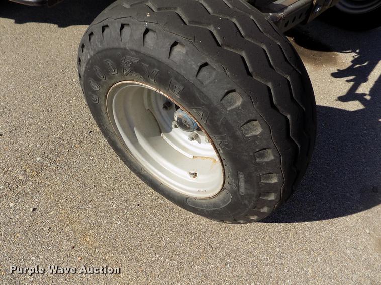 image for item DB4751 2004 Case MXU-100 tractor