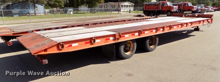 image for item DB4752 2002 Evaco Superline tilt deck equipment trailer