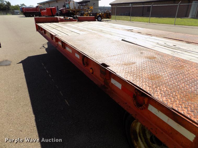 image for item DB4752 2002 Evaco Superline tilt deck equipment trailer