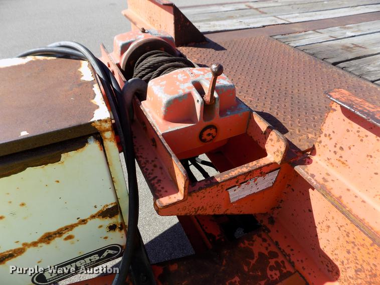 image for item DB4752 2002 Evaco Superline tilt deck equipment trailer