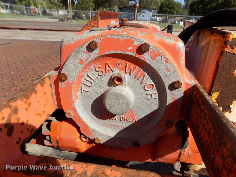 image for item DB4752 2002 Evaco Superline tilt deck equipment trailer