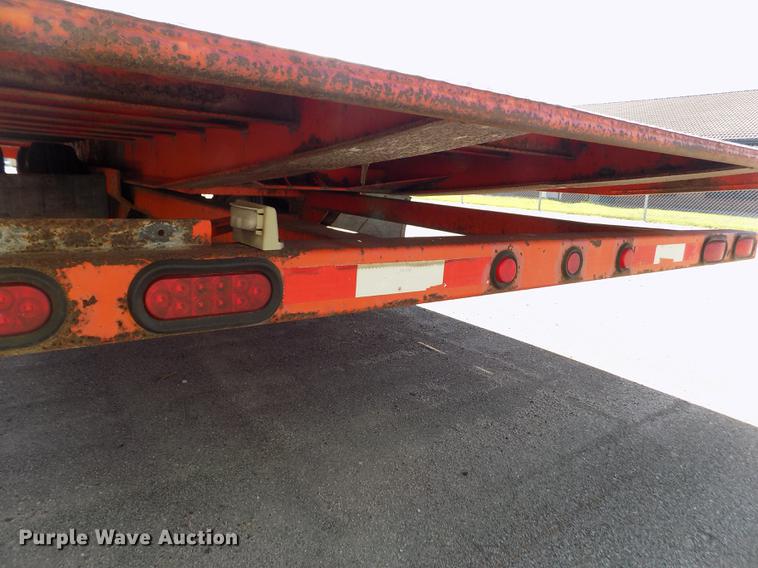 image for item DB4752 2002 Evaco Superline tilt deck equipment trailer
