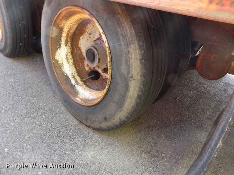 image for item DB4752 2002 Evaco Superline tilt deck equipment trailer