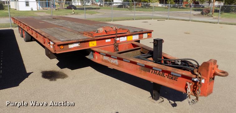 image for item DB4753 2003 Trail Eze TE40PSA-32 tilt deck equipment trailer