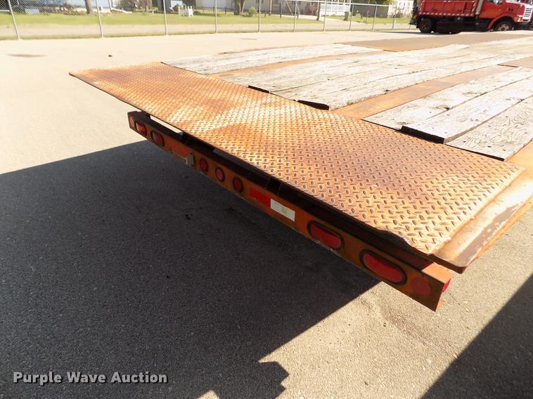 image for item DB4753 2003 Trail Eze TE40PSA-32 tilt deck equipment trailer