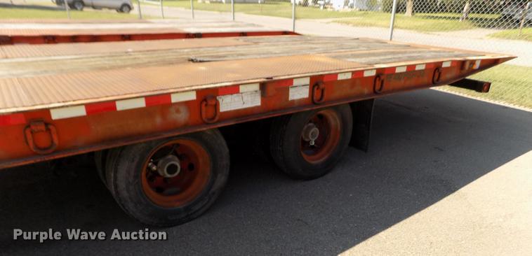 image for item DB4753 2003 Trail Eze TE40PSA-32 tilt deck equipment trailer