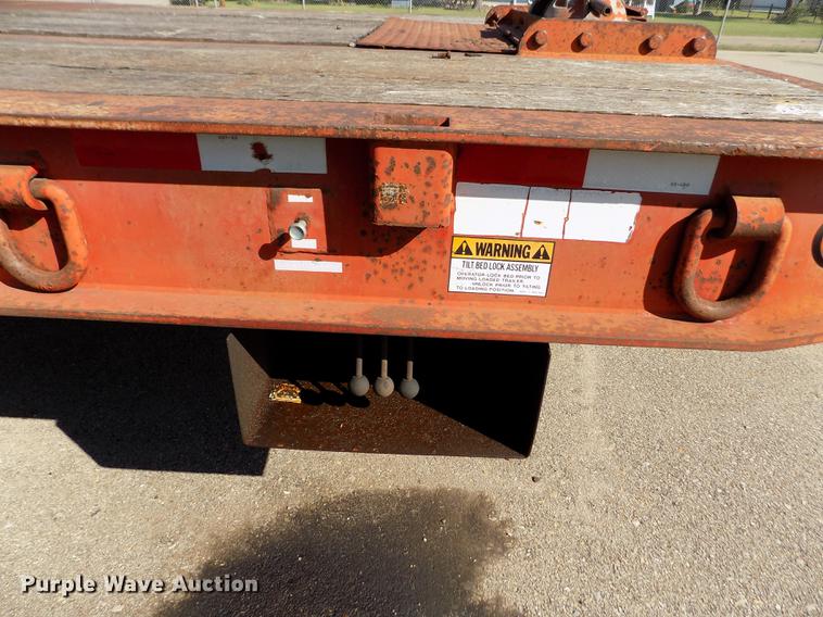 image for item DB4753 2003 Trail Eze TE40PSA-32 tilt deck equipment trailer