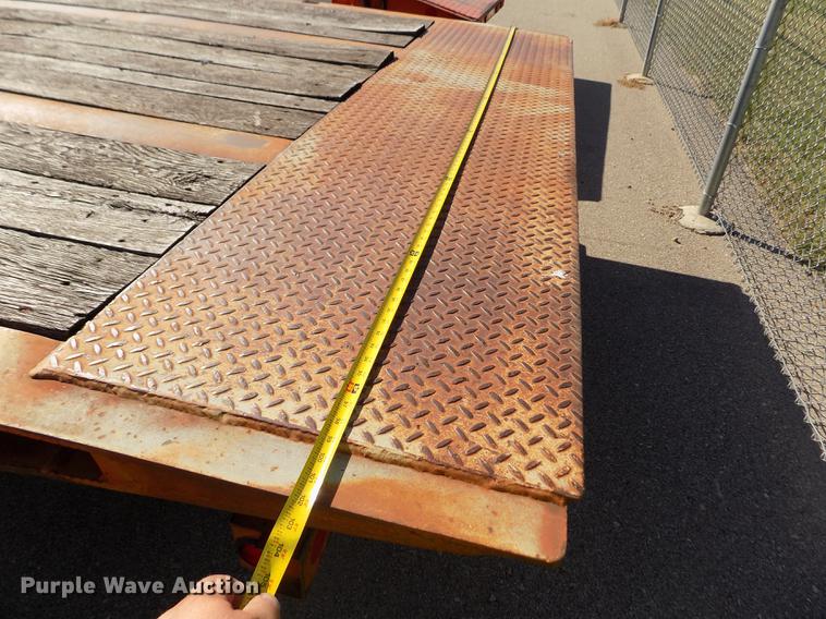 image for item DB4753 2003 Trail Eze TE40PSA-32 tilt deck equipment trailer