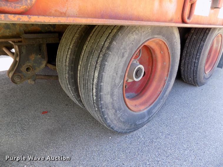 image for item DB4753 2003 Trail Eze TE40PSA-32 tilt deck equipment trailer