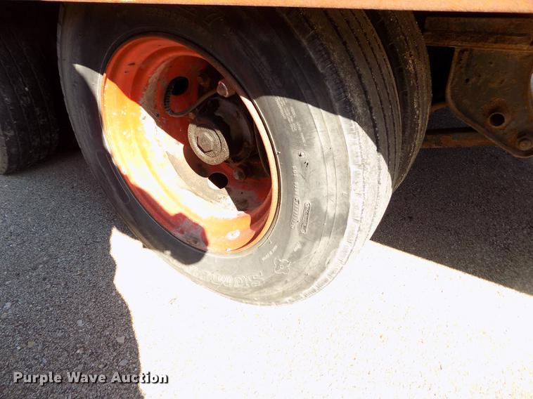 image for item DB4753 2003 Trail Eze TE40PSA-32 tilt deck equipment trailer