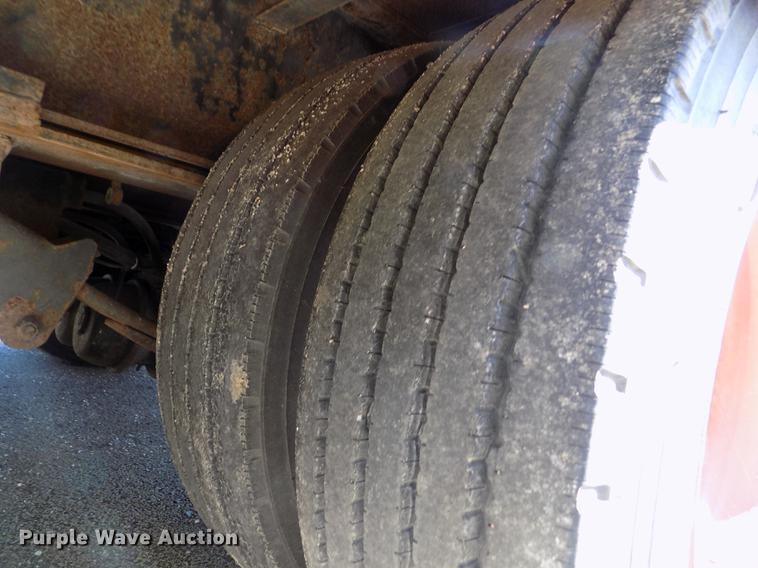 image for item DB4753 2003 Trail Eze TE40PSA-32 tilt deck equipment trailer