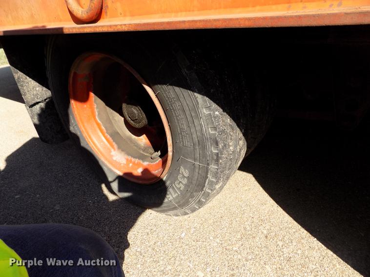 image for item DB4753 2003 Trail Eze TE40PSA-32 tilt deck equipment trailer