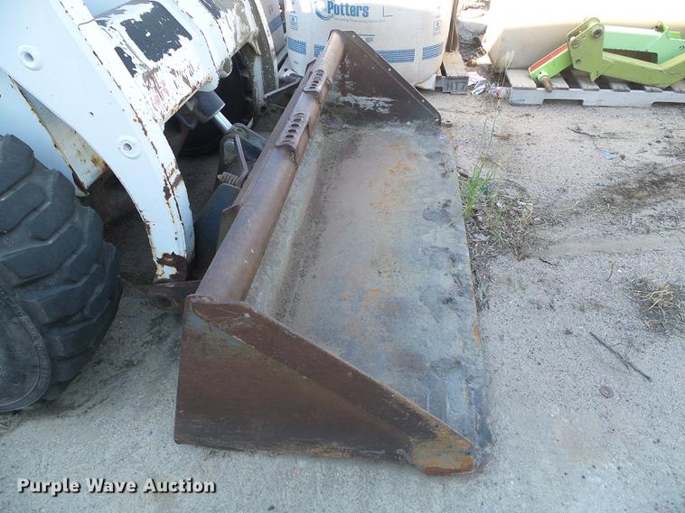 image for item DD5889 2001 Bobcat 863G skid steer
