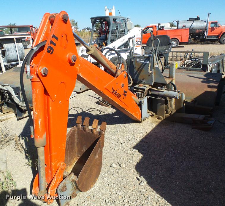 image for item DD5889 2001 Bobcat 863G skid steer
