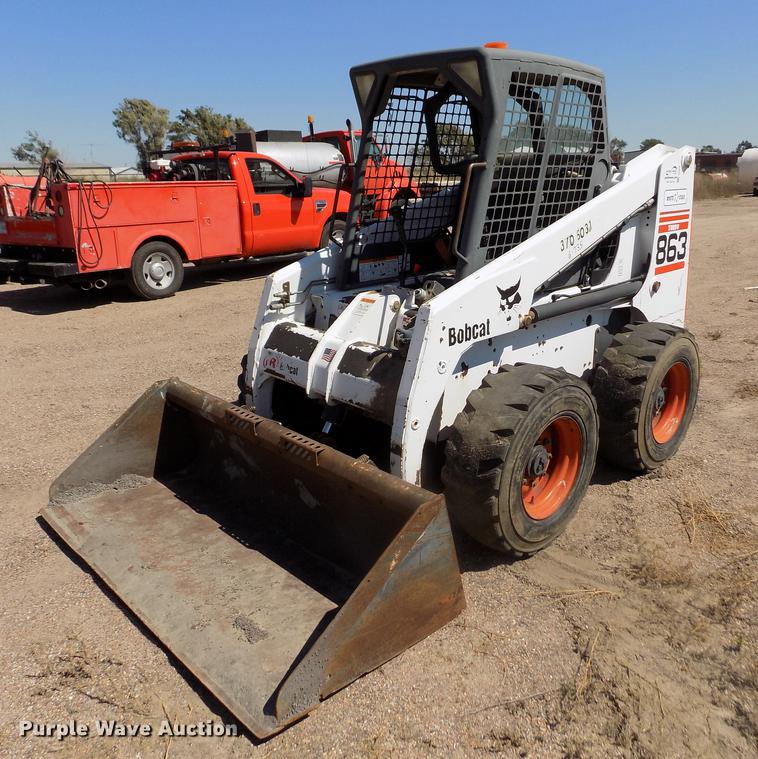 image for item DD5895 2001 Bobcat 863G skid steer
