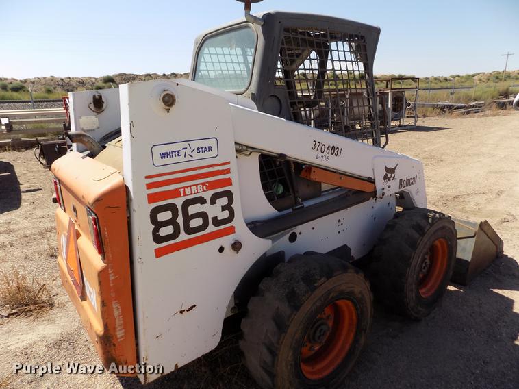 image for item DD5895 2001 Bobcat 863G skid steer