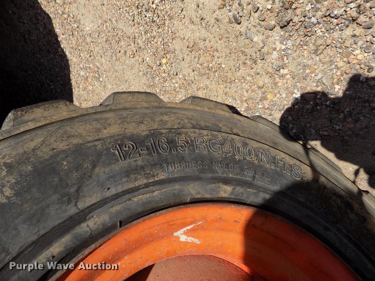 image for item DD5895 2001 Bobcat 863G skid steer