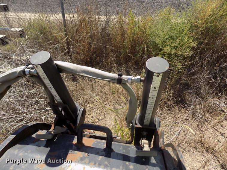 image for item DD5895 2001 Bobcat 863G skid steer