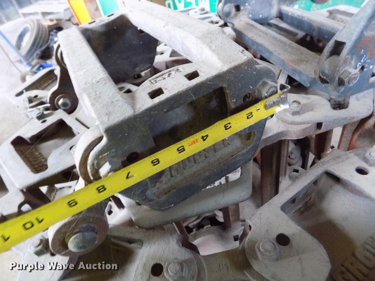 image for item DD5895 2001 Bobcat 863G skid steer