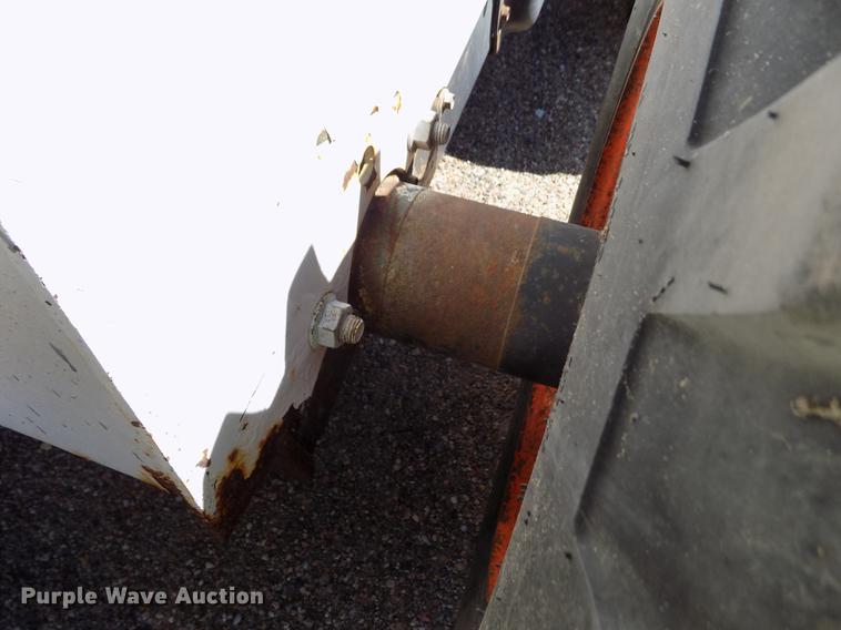image for item DD5896 2001 Bobcat 863G skid steer