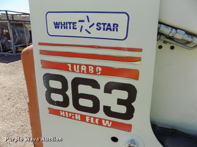 image for item DD5896 2001 Bobcat 863G skid steer