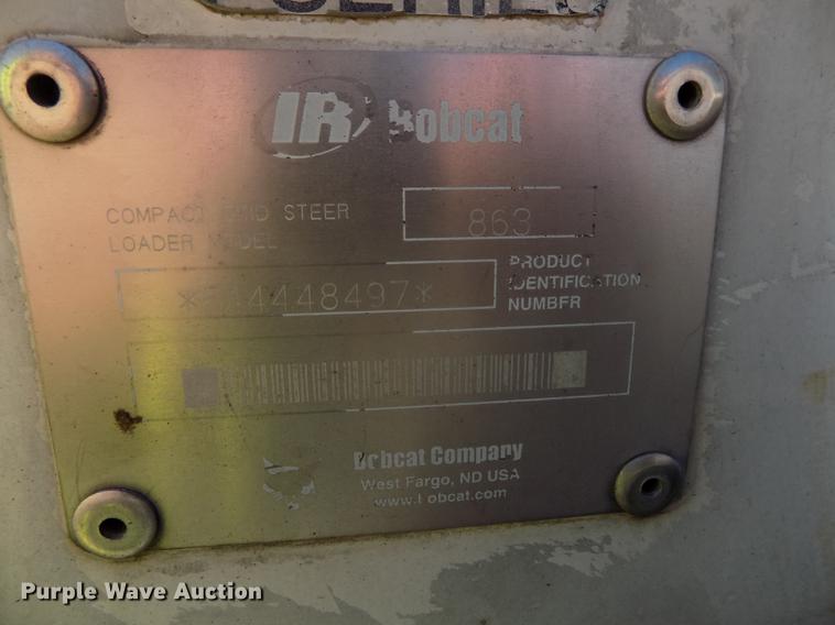 image for item DD5896 2001 Bobcat 863G skid steer