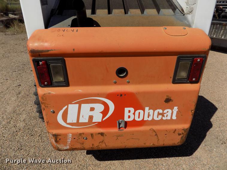 image for item DD5896 2001 Bobcat 863G skid steer