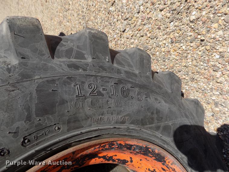 image for item DD5896 2001 Bobcat 863G skid steer