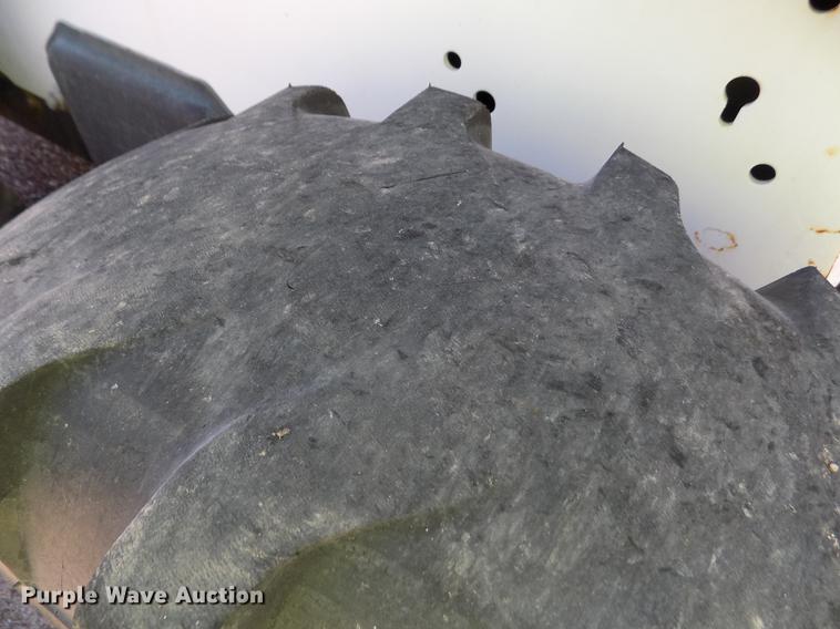 image for item DD5896 2001 Bobcat 863G skid steer