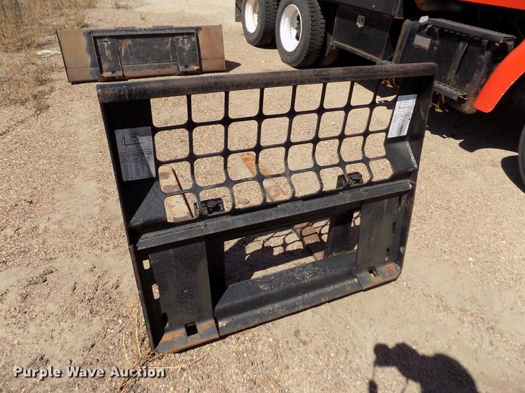 image for item DD5896 2001 Bobcat 863G skid steer