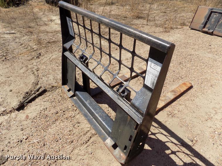 image for item DD5896 2001 Bobcat 863G skid steer