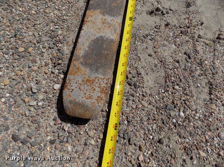 image for item DD5896 2001 Bobcat 863G skid steer