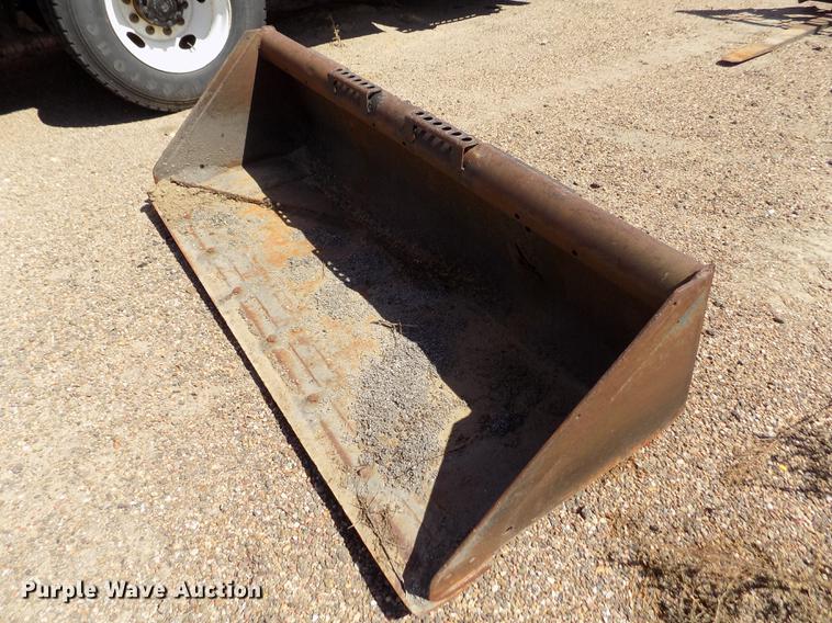 image for item DD5896 2001 Bobcat 863G skid steer