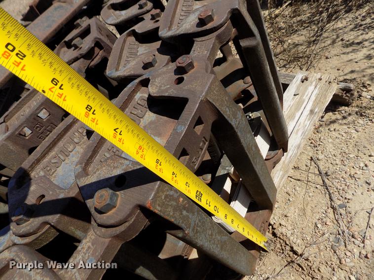 image for item DD5896 2001 Bobcat 863G skid steer