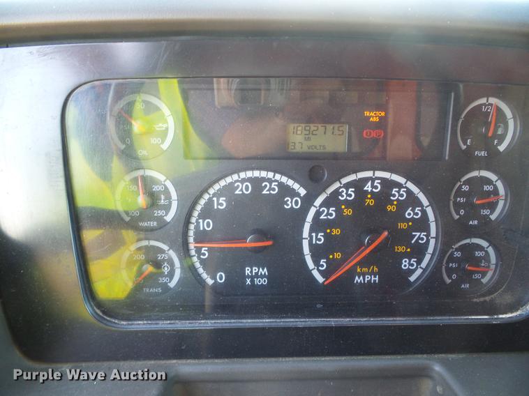 image for item DD5897 2003 Sterling LT7500 dump truck