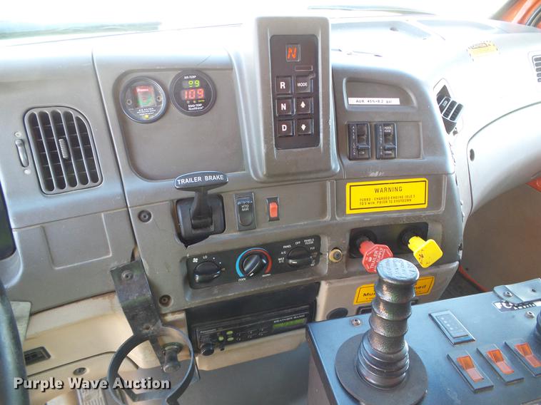 image for item DD5897 2003 Sterling LT7500 dump truck