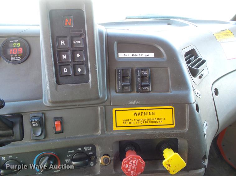 image for item DD5897 2003 Sterling LT7500 dump truck