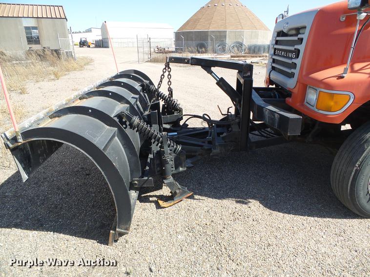 image for item DD5897 2003 Sterling LT7500 dump truck