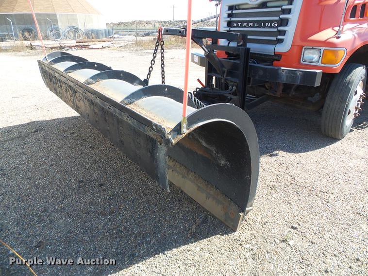 image for item DD5897 2003 Sterling LT7500 dump truck