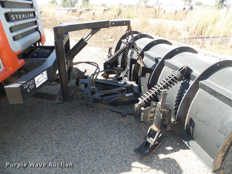 image for item DD5897 2003 Sterling LT7500 dump truck