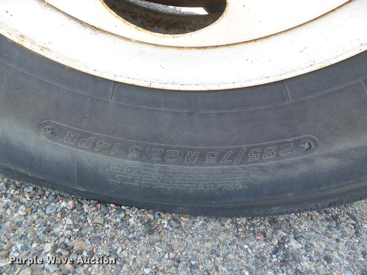 image for item DD5897 2003 Sterling LT7500 dump truck