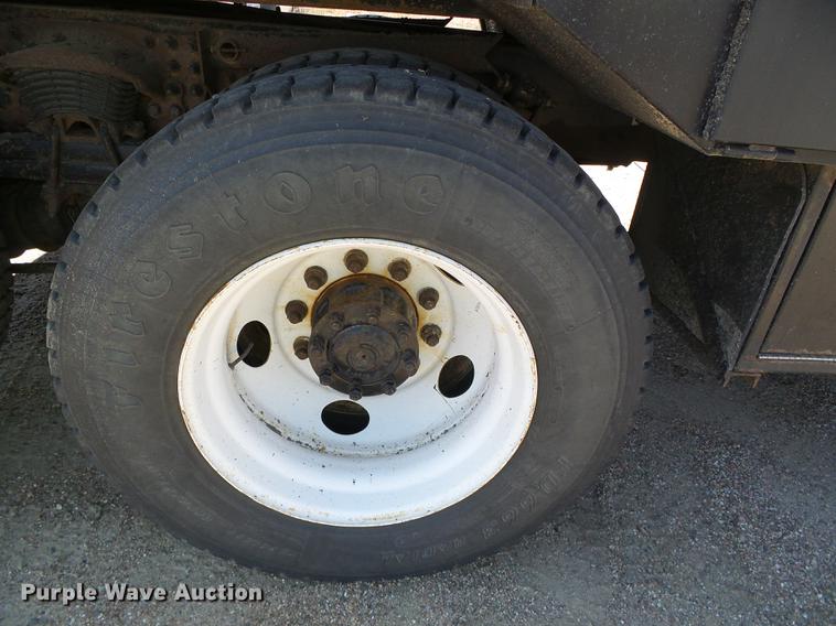 image for item DD5897 2003 Sterling LT7500 dump truck