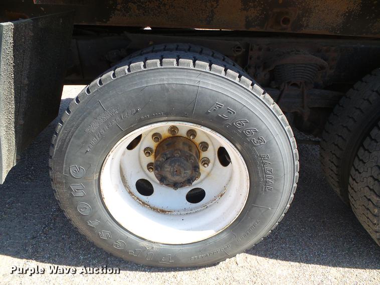 image for item DD5897 2003 Sterling LT7500 dump truck