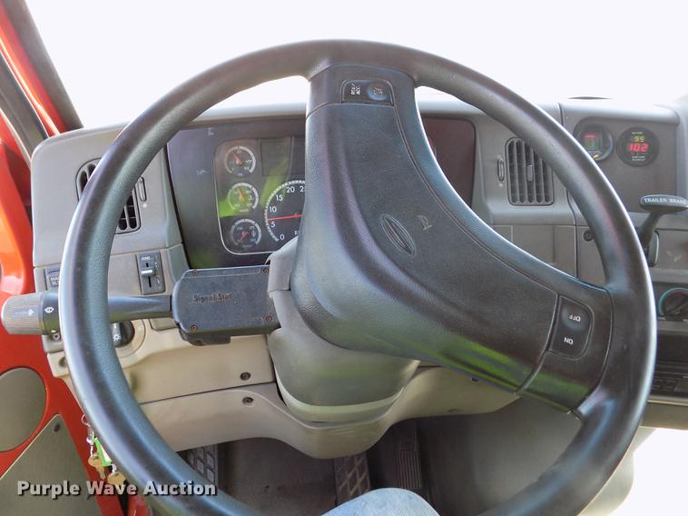 image for item DD5898 2003 Sterling LT7500 dump truck