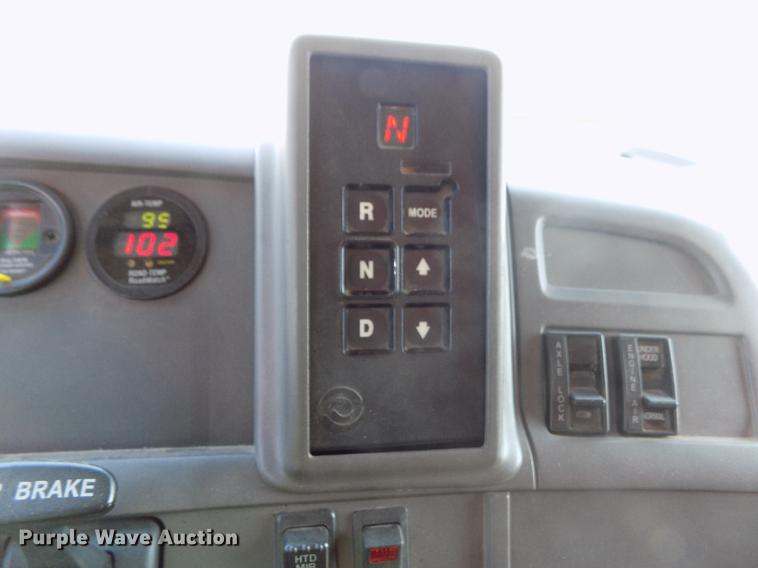 image for item DD5898 2003 Sterling LT7500 dump truck