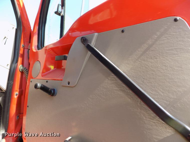 image for item DD5898 2003 Sterling LT7500 dump truck