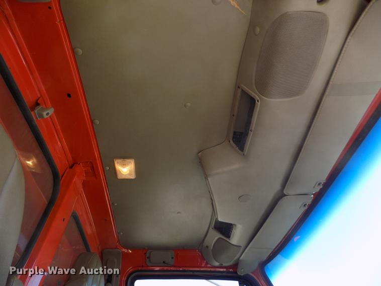 image for item DD5898 2003 Sterling LT7500 dump truck